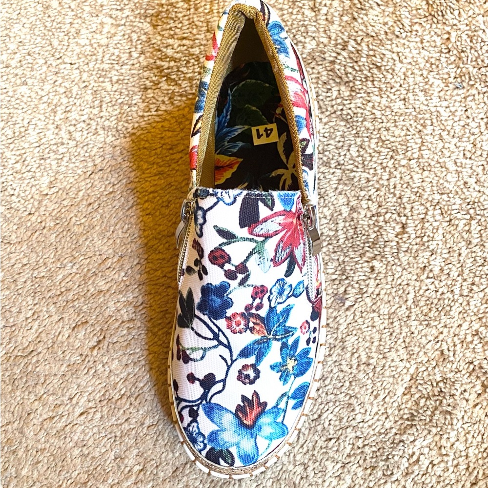Women Floral Pattern Slip On Espadrilles